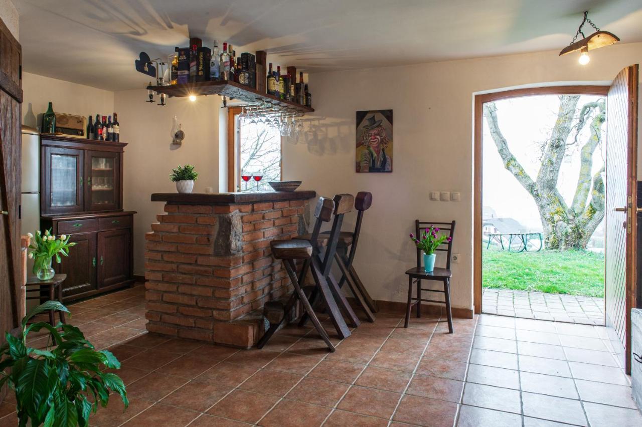 Vineyard Cottage Klemencic Ново-Место Экстерьер фото